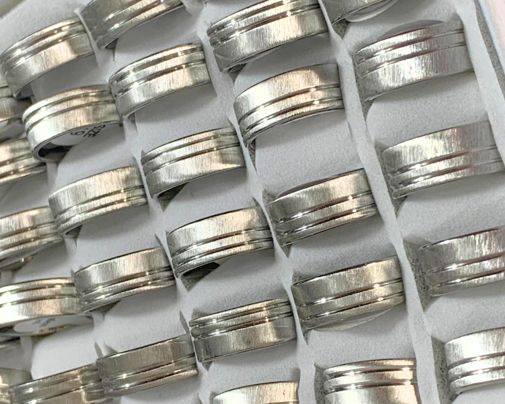SILVER STAINLESS STEEL RING WITH 2 RIDES 8MM – Set of 36