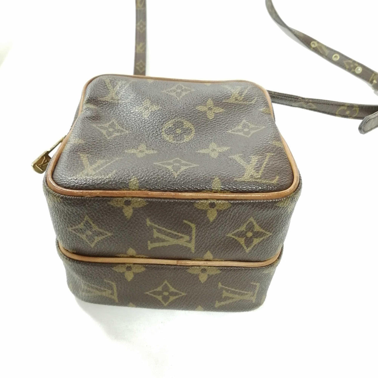 LOUIS VUITTON OLD MODEL AMAZON- Set of 12