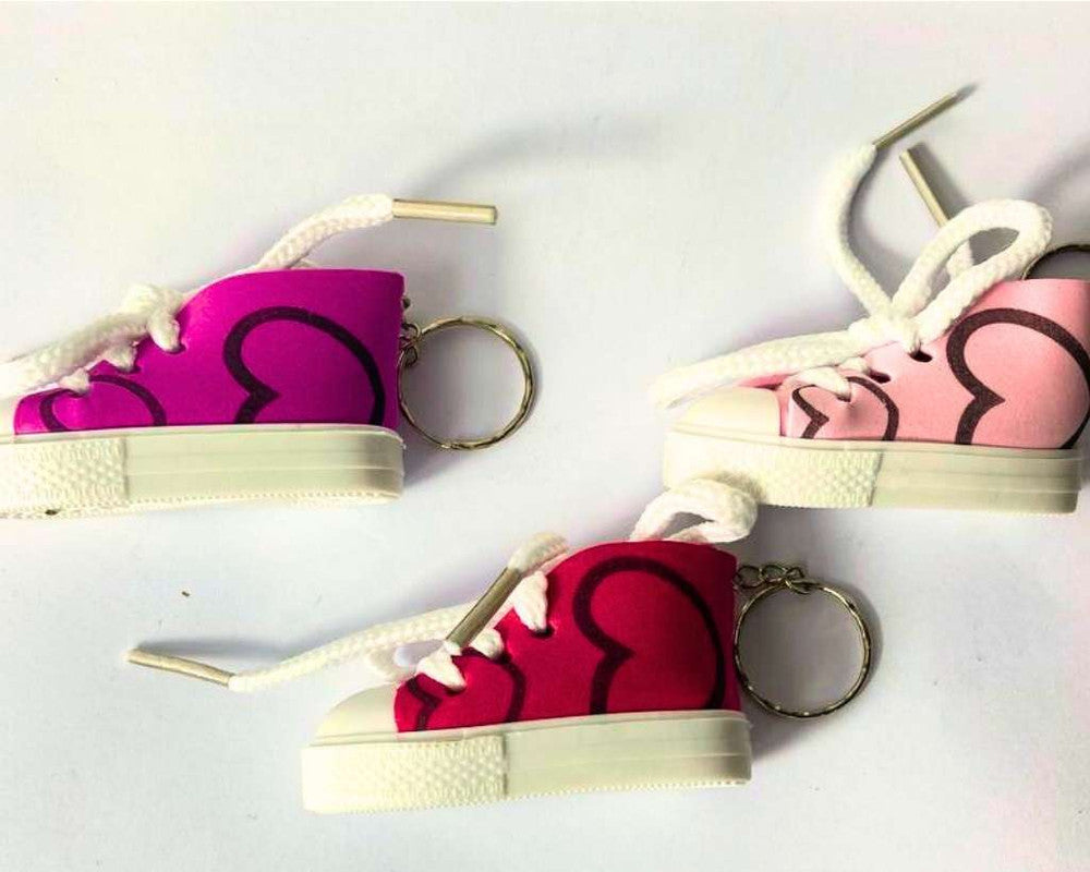 KEYCHAIN COLORED SNEAKER  HEART - Set of 12