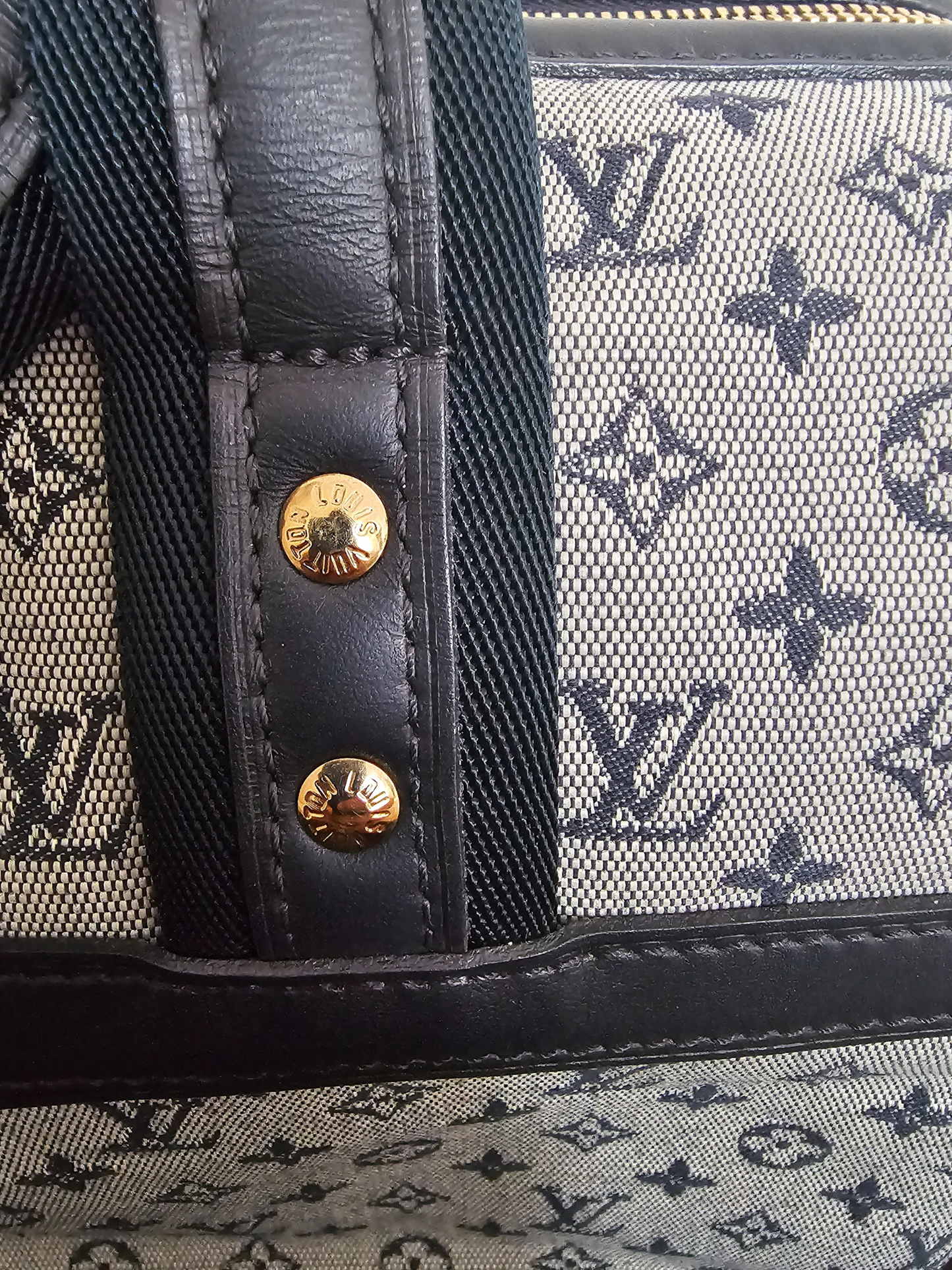 LOUIS VUITTON JOSEPHINE CLOTH!