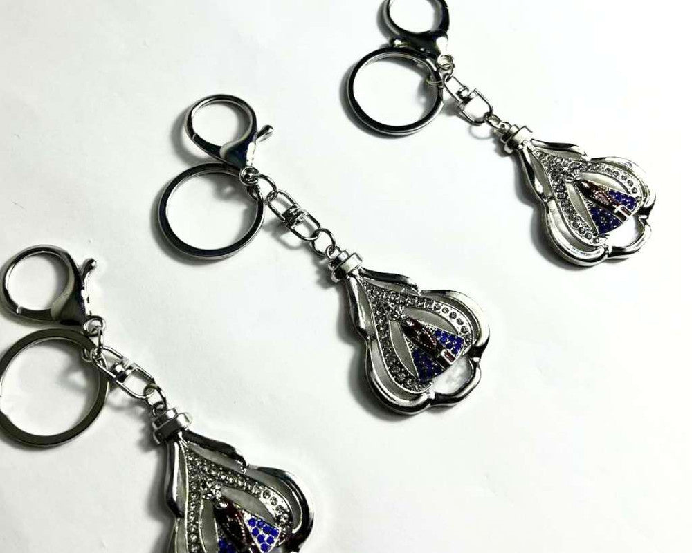 SILVER STAINLESS STEEL KEYCHAIN O.LADY APPARITIONS LEAF – 12